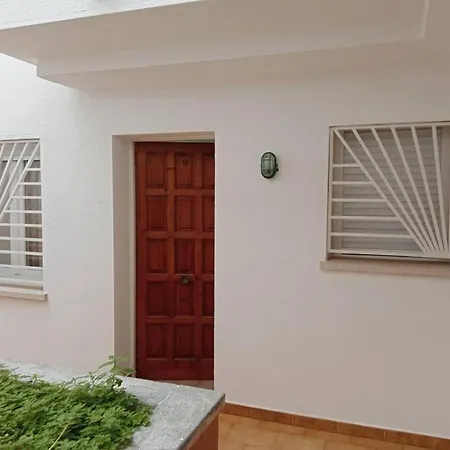 Stil Mar. For 5 People With Communal Pool Apartment L'Escala