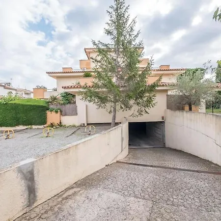 Apartment Stil Mar. For 5 People With Communal Pool