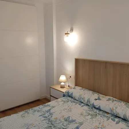Stil Mar. For 5 People With Communal Pool Apartment L'Escala